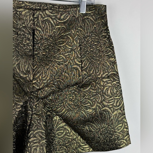 Micas Women's High Waisted Jacquard Shorts - Picture 3 of 8
